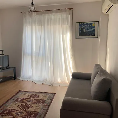 Beautiful And Lovely Apartment